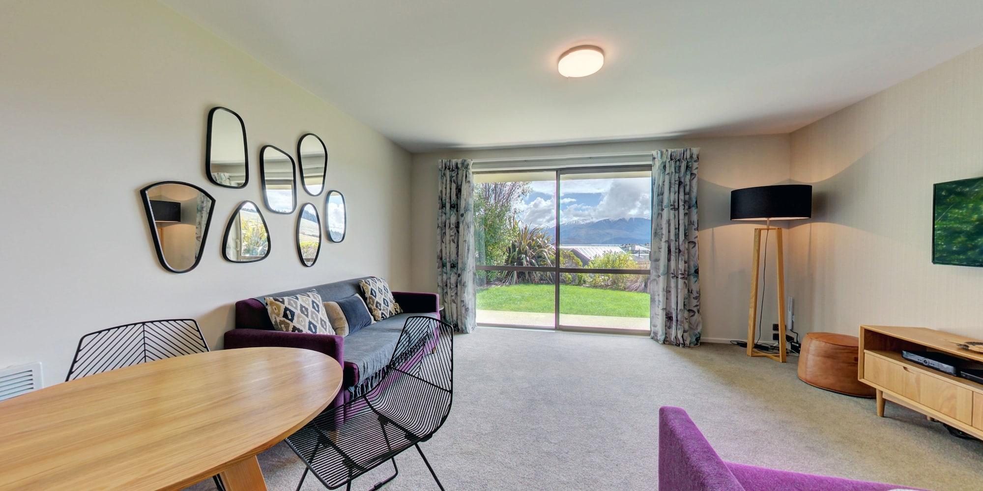 Alpine Resort Wanaka Thc Hotels And Resorts Exterior photo