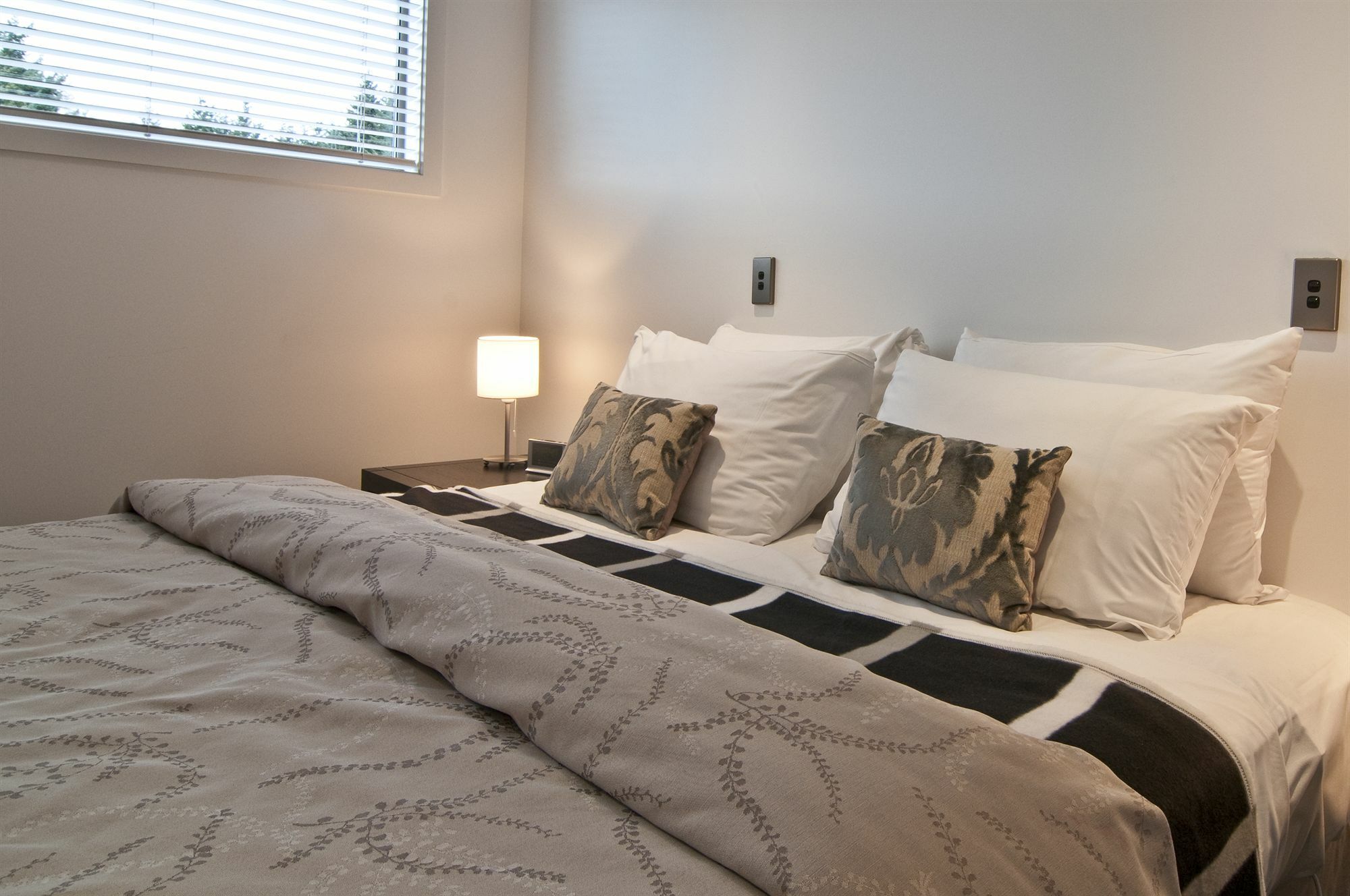 Alpine Resort Wanaka Thc Hotels And Resorts Exterior photo