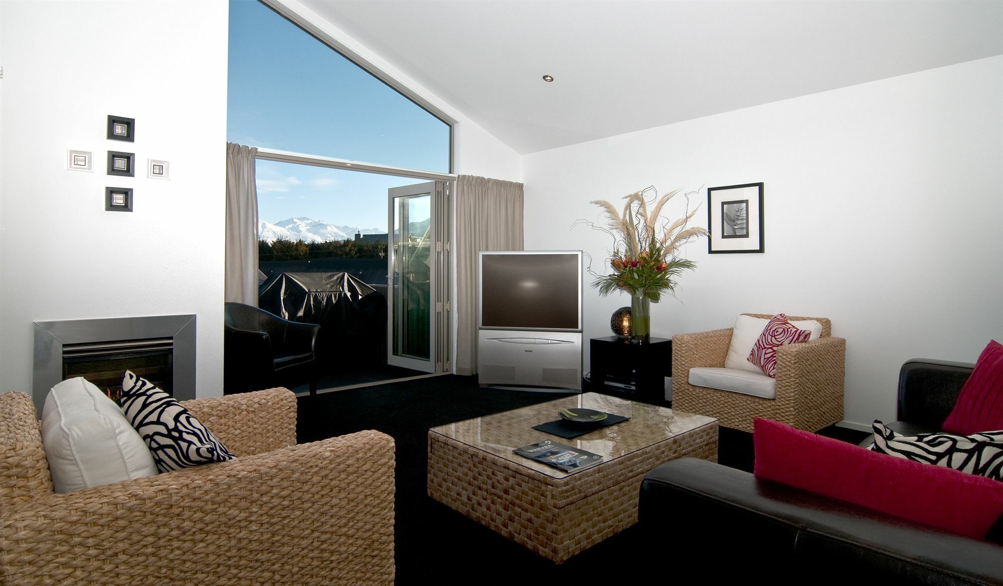 Alpine Resort Wanaka Thc Hotels And Resorts Exterior photo