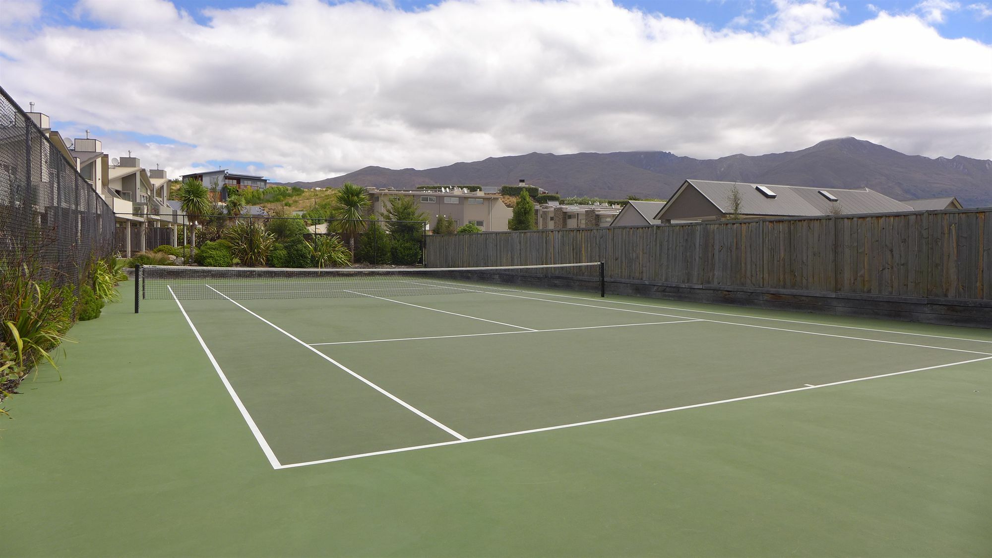 Alpine Resort Wanaka Thc Hotels And Resorts Exterior photo